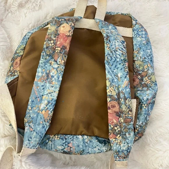 Hartstrings Blue and Tan Floral Backpack - Picture 2 of 2